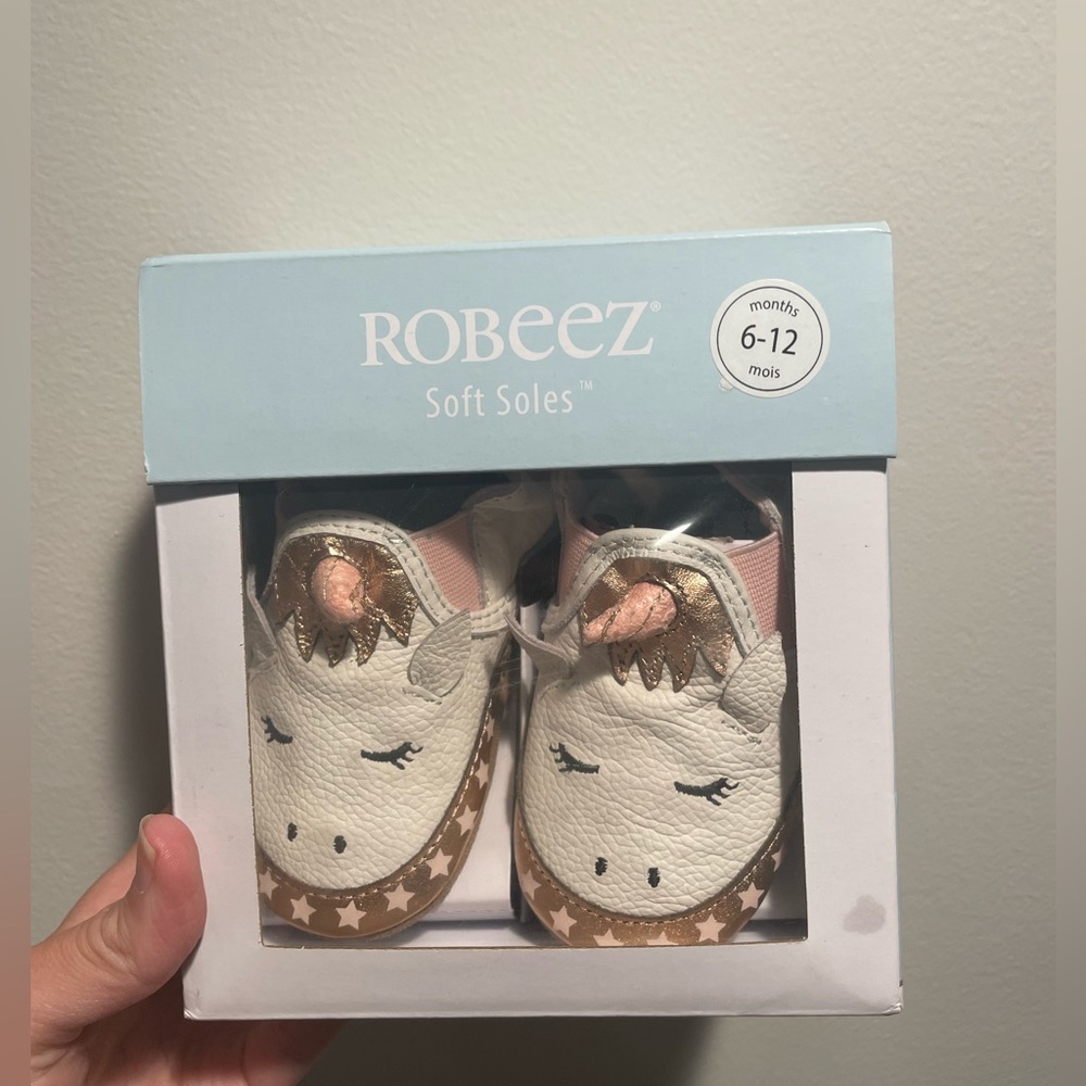 Robeez NWT soft sole unicorn baby girl crib shoes 6-12 months